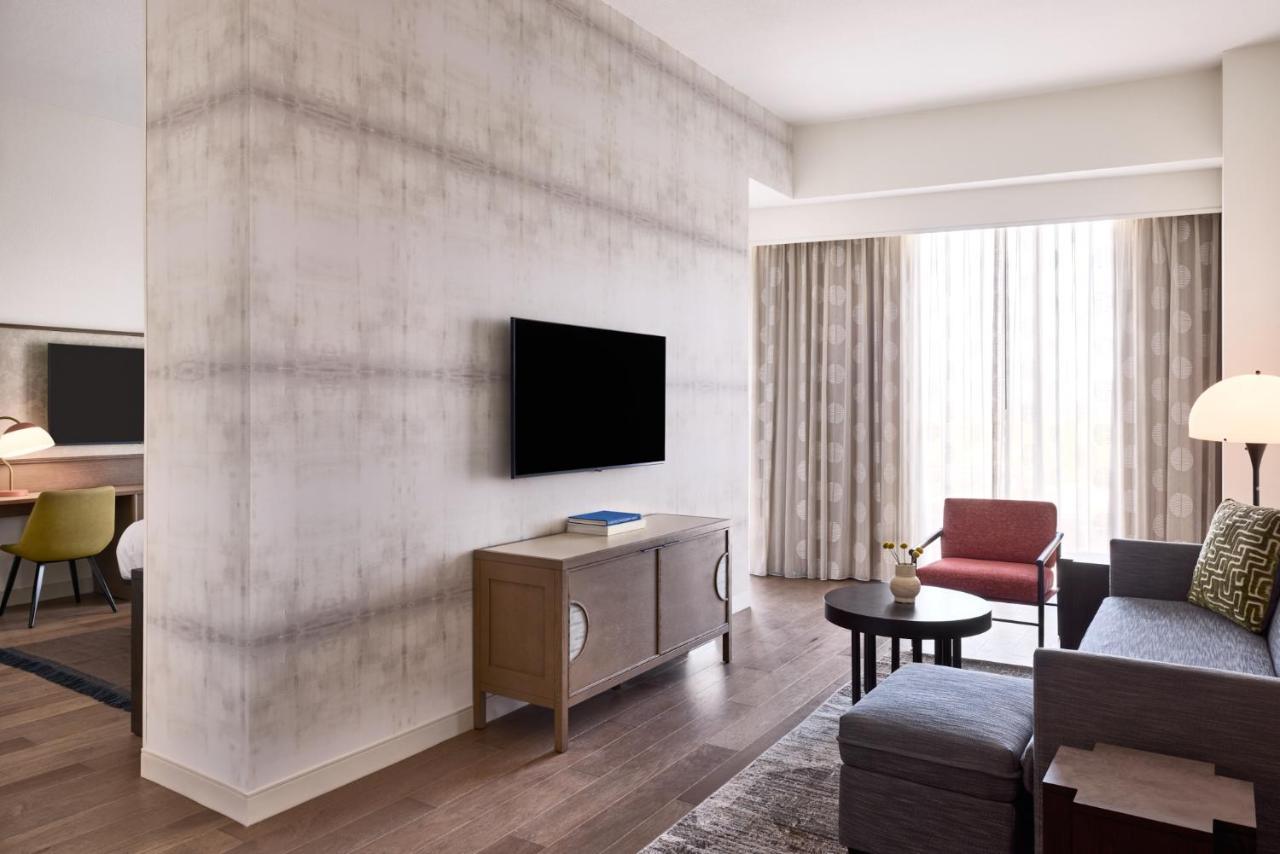Renaissance Phoenix Glendale Hotel & Conference Center Bagian luar foto