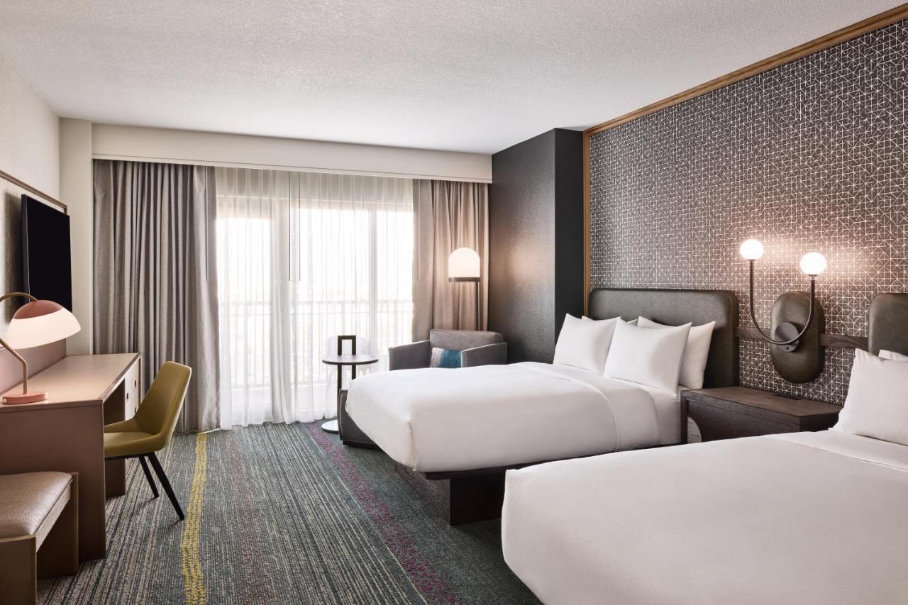Renaissance Phoenix Glendale Hotel & Conference Center Bagian luar foto