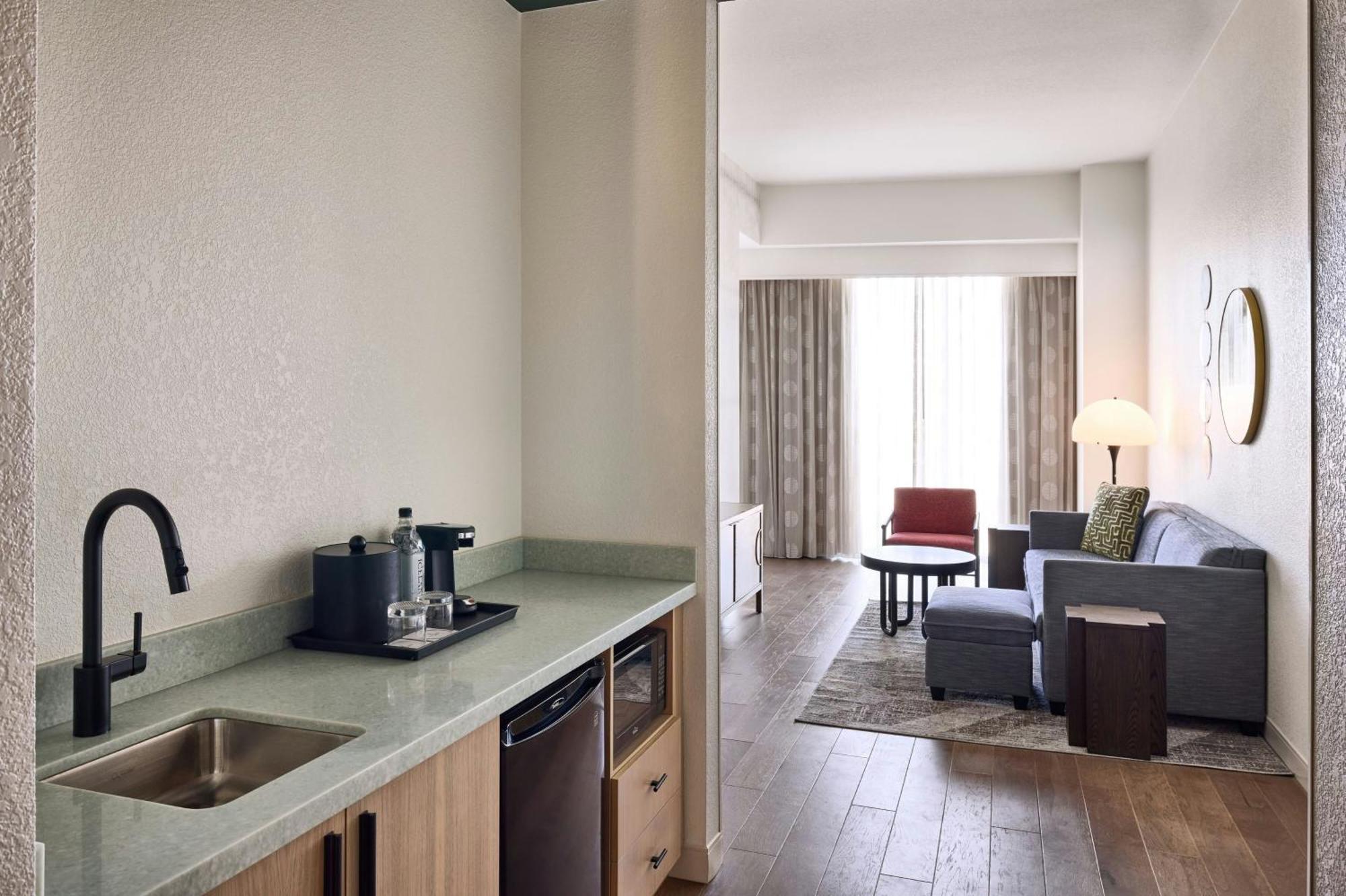 Renaissance Phoenix Glendale Hotel & Conference Center Bagian luar foto